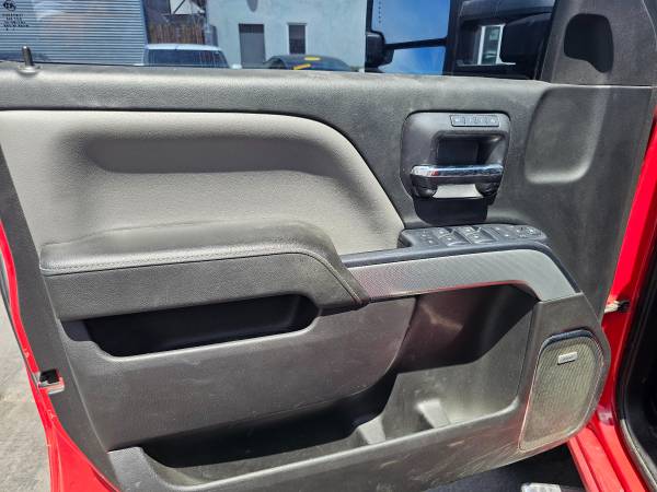 2016 Chevrolet SILVERADO 2500HD LTZ - Photo 11