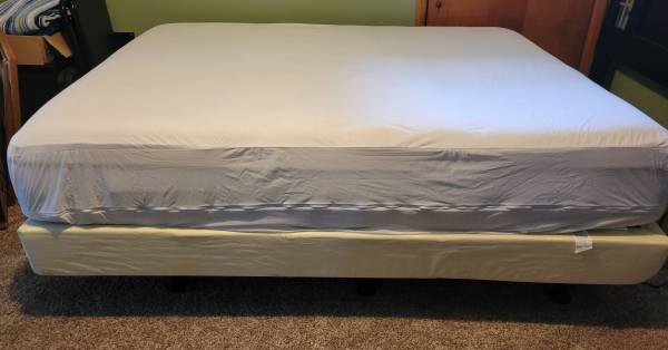 Adjustable bed 1