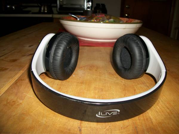 I LIVE HEADPHONES 1