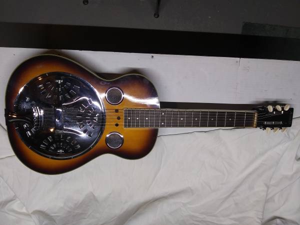 SQUARE NECK RESONATOR GUITAR 1