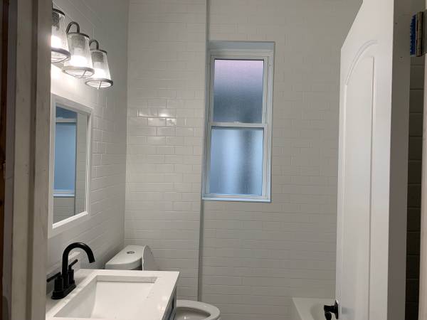 $800 / 1 hab. - 1500ft² - Dormitorio disponible en Pilsen - Todos los servicios incluidos (Pilsen)63048254046211123