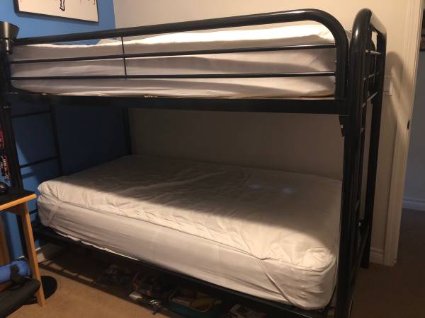 Bunkbed (Twin) 1
