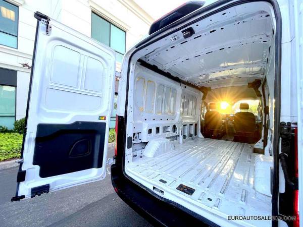 2021 Ford Transit 250 AWD - Photo 14
