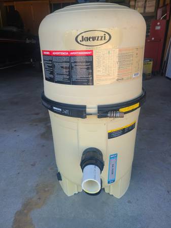Pool filter and pump 1