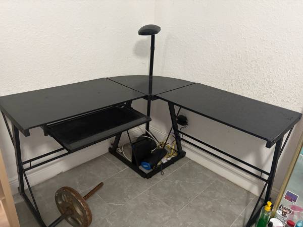 Desk 1