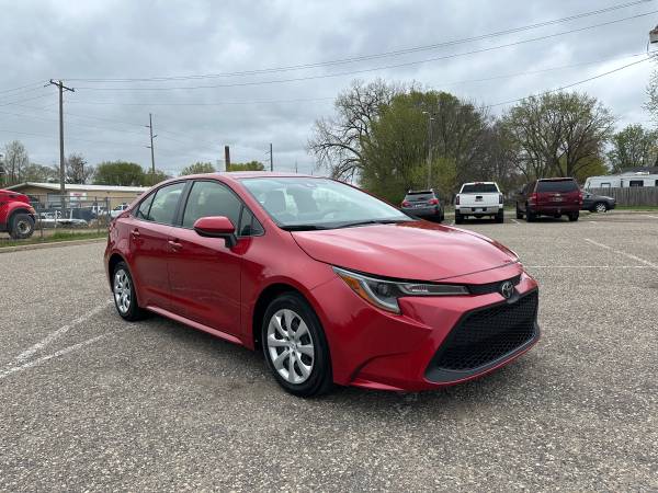 2020 Toyota Corolla LE - $17,995 (Farmington)63480823768833122