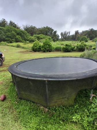 Trampoline 1