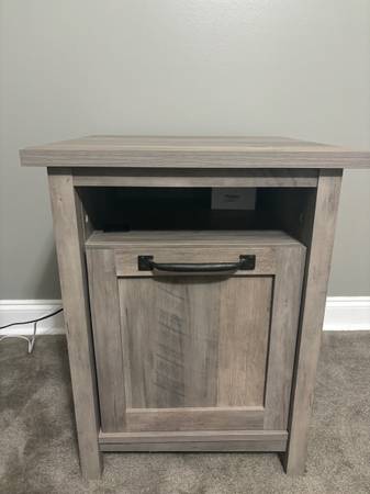 2 nice end table 1