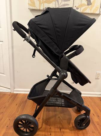 Evenflo Pivot Stroller 1