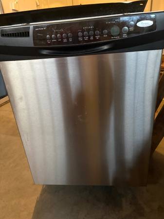 Whirlpool Dishwasher 1