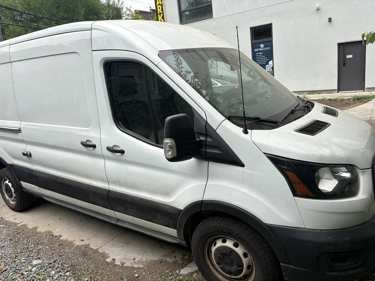 2020 Ford Transit 150 Medium Roof RWD LWB Cargo Van