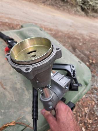 Two cycle engine mount 1