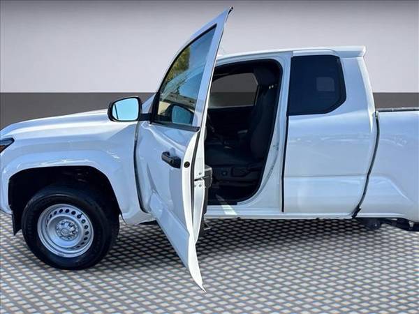 2024 Toyota Tacoma SR 4x2 - Photo 10