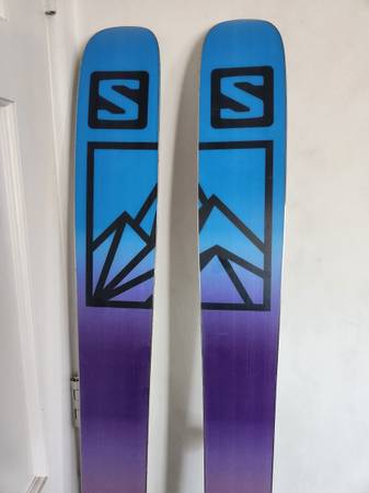 2023 Salomon QST Blank skis - 178cm with bindings - sporting goods