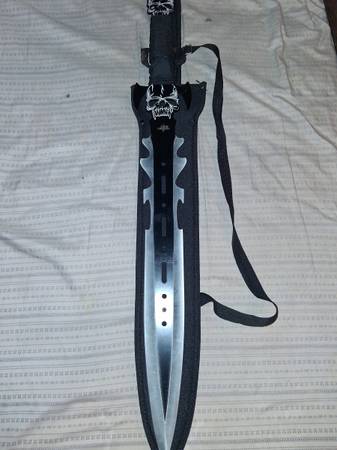Skull sword 1