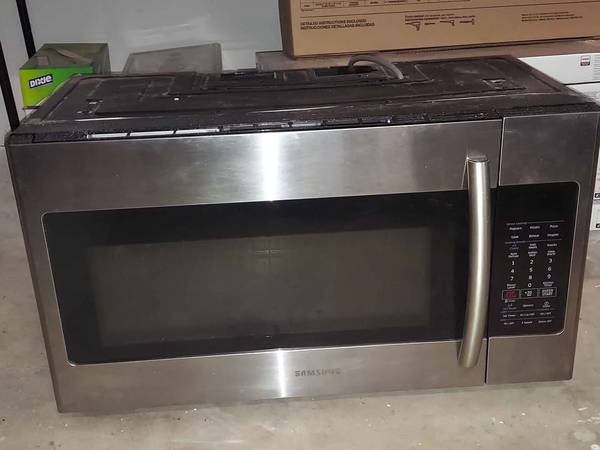 Samsung Over the Range Microwave with Simple Clean Filter - 1.8 cu.ft 1