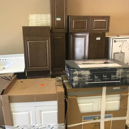 Kitchen cabinets - $50 (Atlanta)63470456465411123