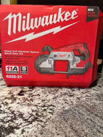 Milwaukee 11 Amp Deep Cut Band Saw Kit With Case 1
