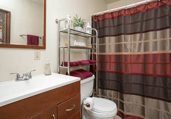 Night Patrol, Located in Baton Rouge, 1 bedroom 1