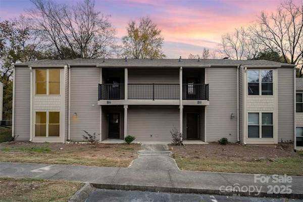 Step into this beautifully maintained upper-level 1-bedroom, 1-bath co 1