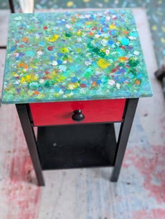 HAND-PAINTED TABLE 1