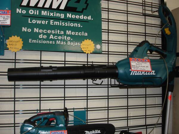 Makita 36 Volt Hand Blower 1