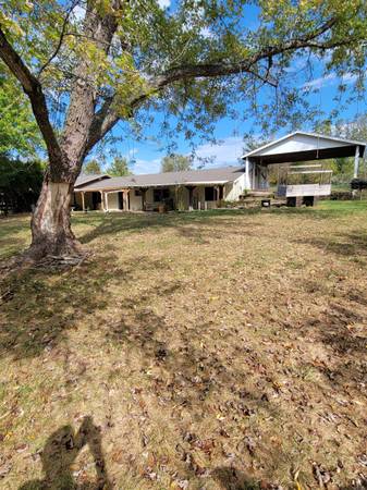 On 3 peaceful acres between Ozark and Springfield 1