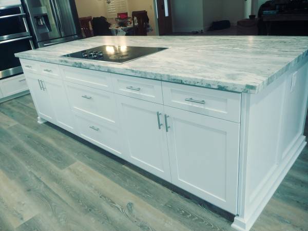 Kitchen and bath cabinets at WHOLESALE price. 1