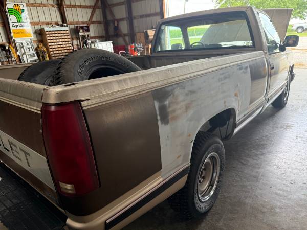 1988 Chevy 1500 - $1,200 (Bement)63625039826817122