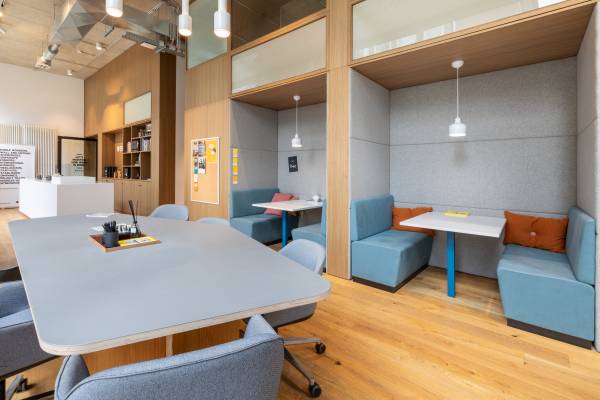 Work with purpose | focused coworking desks 1