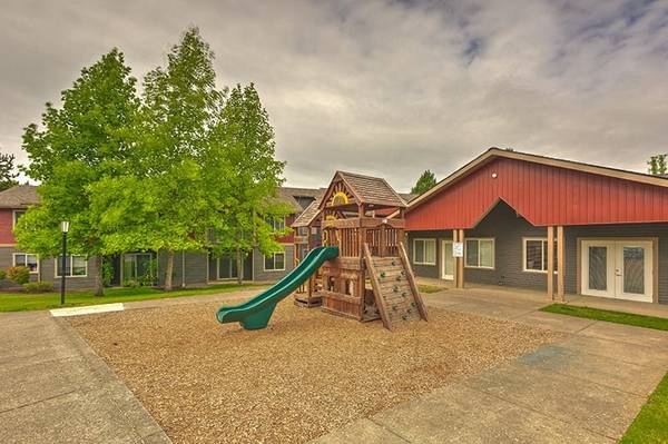 $1,571 / 3br - 1121ft2 - Lavavajillas, Patio/Balcón, Plazas de aparcamiento cubiertas (355 Meadowbrook Ct, Bellingham, WA)63920957075970121