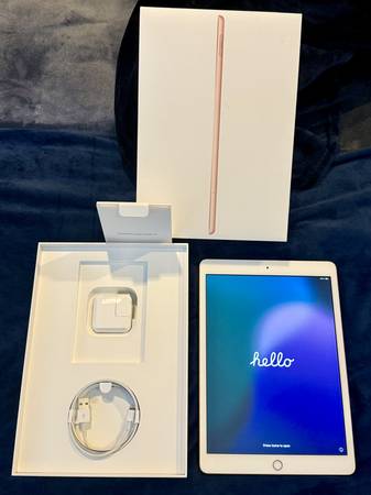Selling Apple iPad 7th Generation, Wi-Fi only, 32GB, Rose Gold w/Box 1