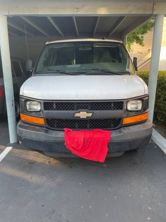 Cargo van pick up and deliveries (Spring valley)63280390390017123