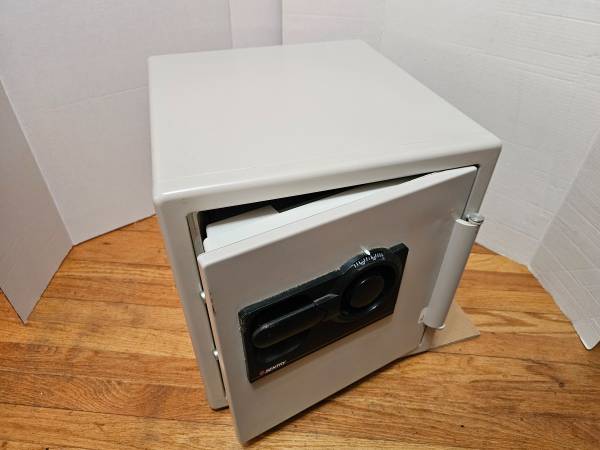 Sentry fire safe 1