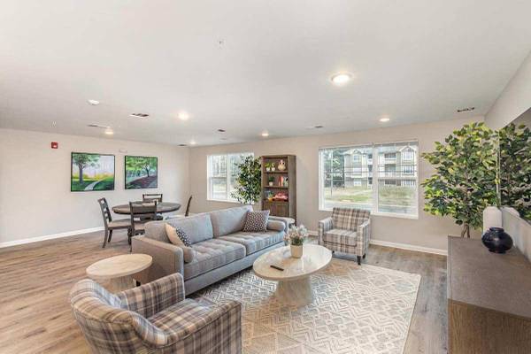 $1,525 / 2br - 900ft2 - Lavavajillas, Microondas, Jardín Comunitario, Área de Barbacoa/Comedor al Aire Libre (Galloway Crossing)63925335273091120