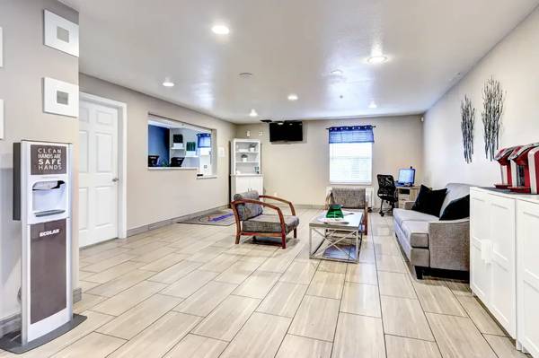 Weekly and Monthly Rates. No Lease, No Credit Check 1