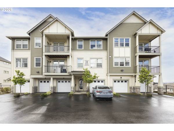 Bright 1 Bedroom Condo with Open Kitchen, Private Balcony & More! 1