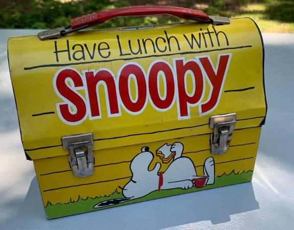 Vintage Snoopy lunch box 1
