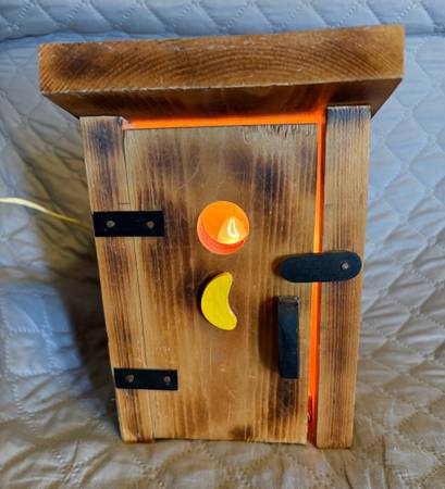 Wood outhouse nightlight/lamp. 1
