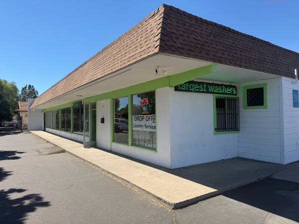 Bilingual Customer Service / Facility Attendant – Fallbrook Area 1