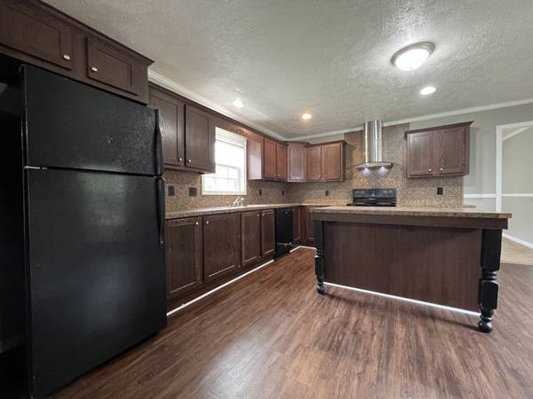 $1,379 / 3br - Spacious 3BR/2BA Homes + Exclusive Move-In Incentives! (Autumn Forest)64027442177281121