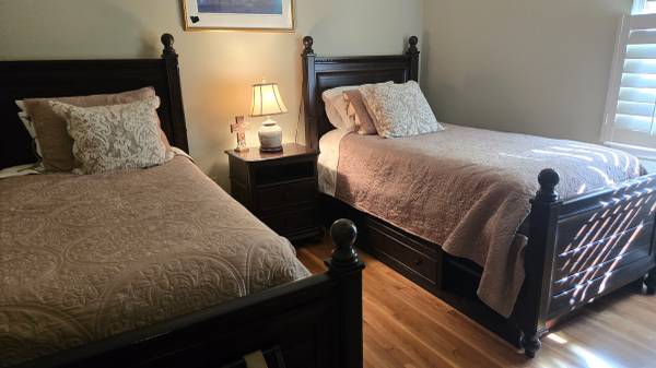 Twin Beds Excellent StorageLights 1