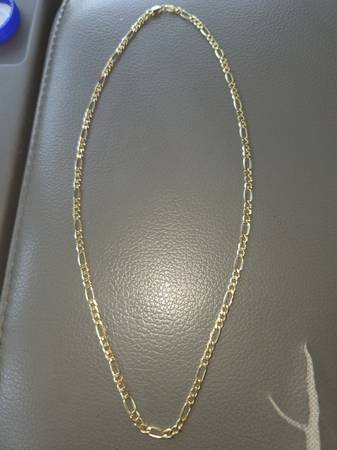 Gold chain $1600 or best offer. 1