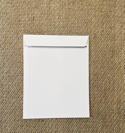 White Self-seal mailers envelopes for Letters/photos 1