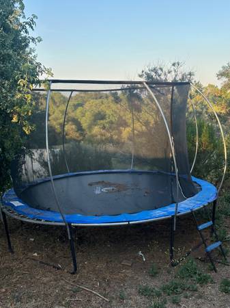 Trampoline 1