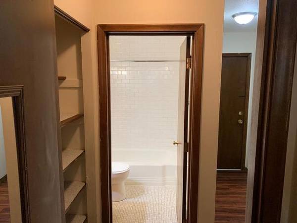 $1,300 / 1br - 750ft2 - AC, Refrigerator, On-Site Management, Laundry Facilities63990232175235121