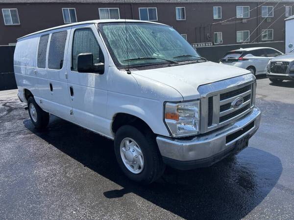 2012 Ford E-250 - Photo 13