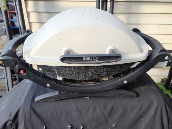 Weber grill 1