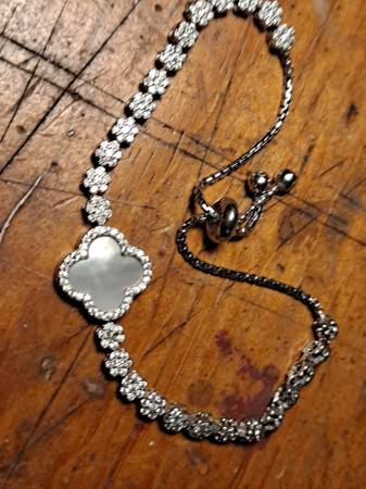 Sterling, CZ and Mother of Pearl bracelet: new 1