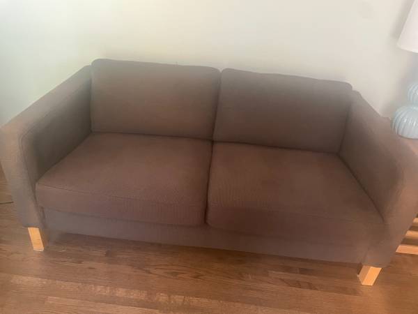 Free Loveseat 1